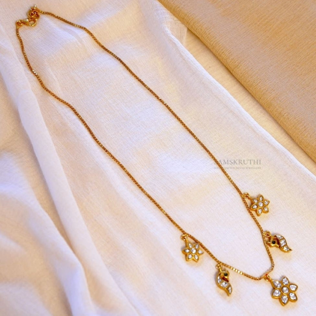 Hana Necklace