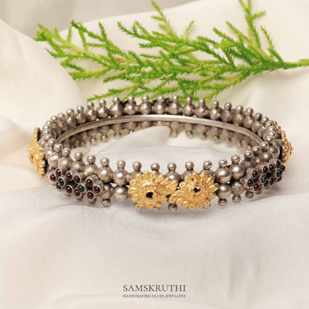 Samskruthi on sale jewellers bangles